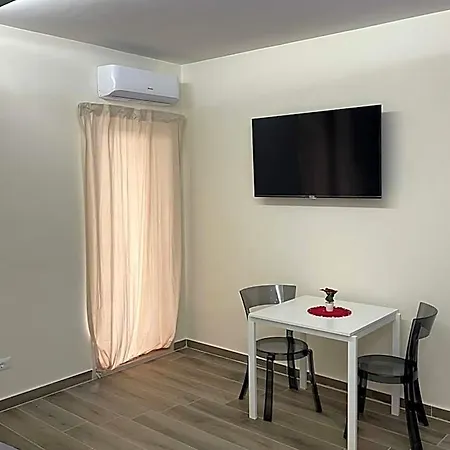 Bed & Breakfast Mirage 3*